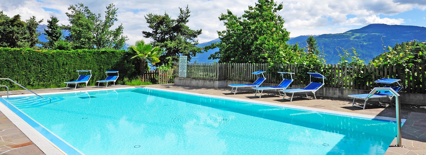 Camping met zwembad in Lana, Trentino Alto Adige